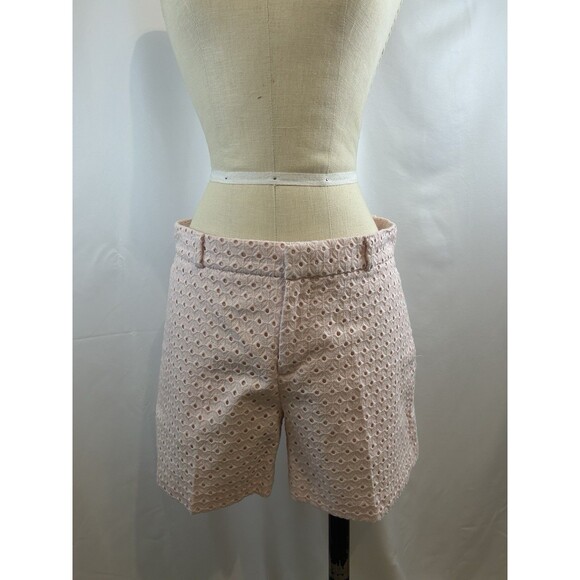 BANANA REPUBLIC Women’s Light Pink Eyelet shorts size 2 - Picture 1 of 11